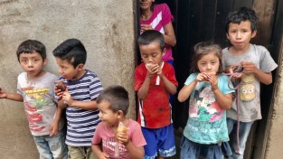 "다일을 가다 시리즈 #1" _ 과테말라다일의 산동네 아이들 이야기